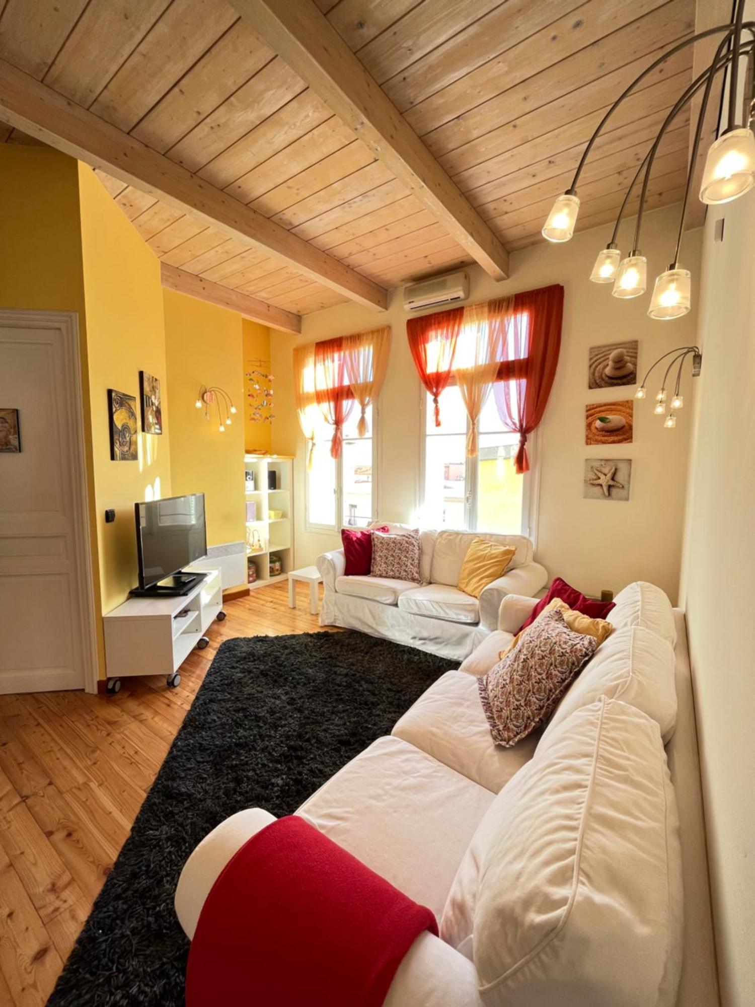 Maison Re- Splendido Appartamento Centro Mentone Екстериор снимка