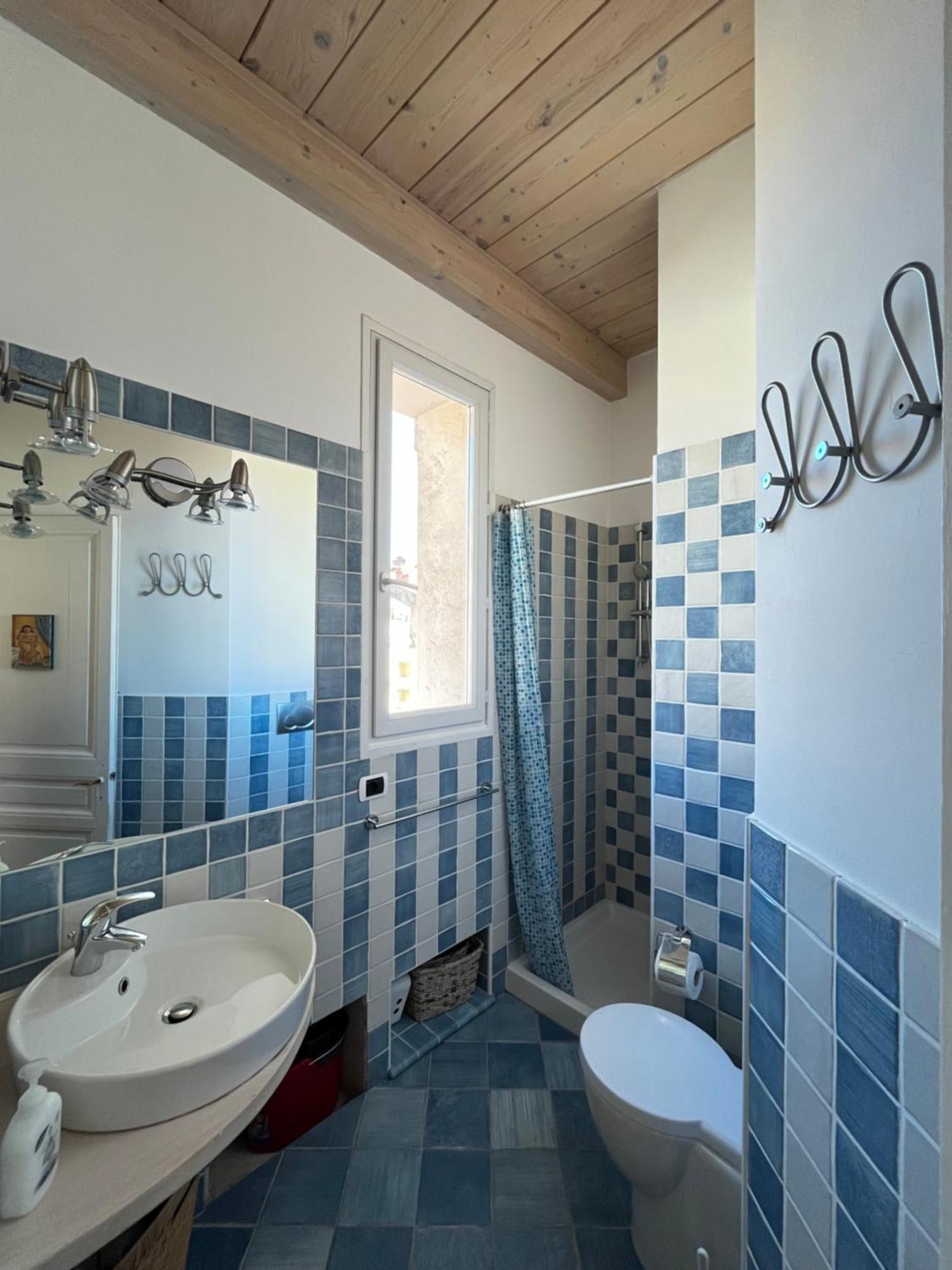 Maison Re- Splendido Appartamento Centro Mentone Екстериор снимка
